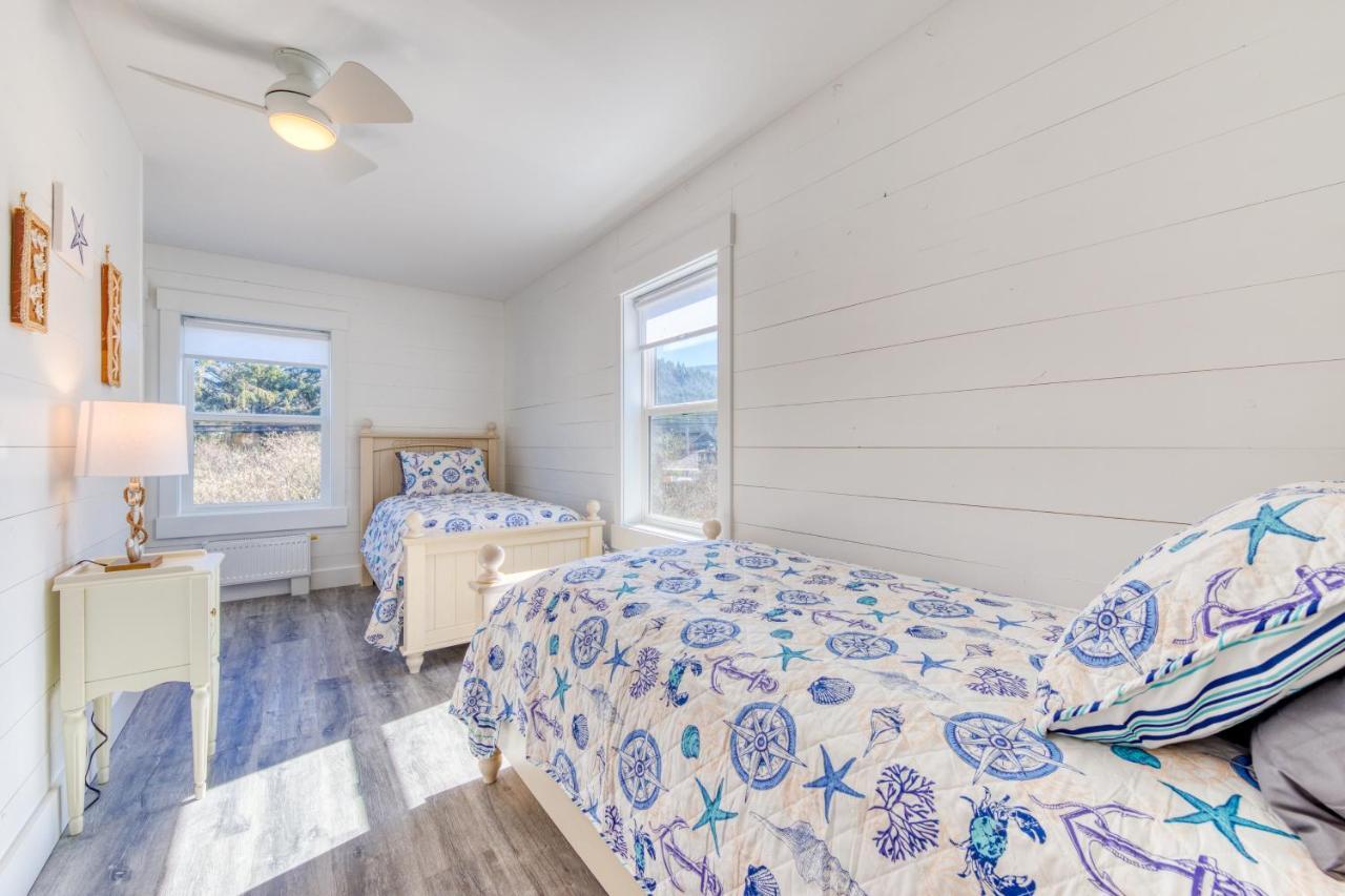 Twin Rocks Beach Retreat Rockaway Beach Exterior photo
